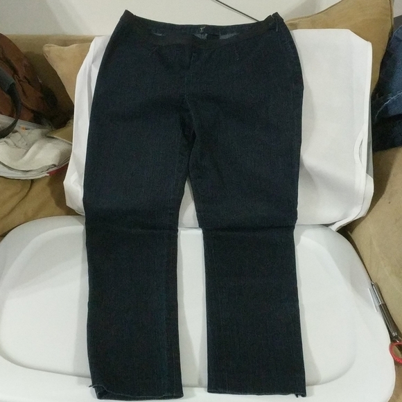 𝅺T Tahari Dark Wash Side Zip Ankle Zip Skinny Jeans - size 26 - Picture 6 of 7